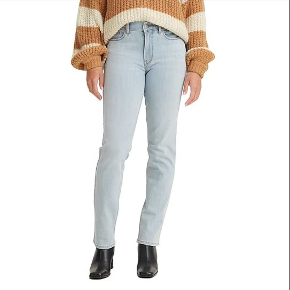 NWT Womens Levi's Classic Straight Jeans MSRP $69.50 Slate Blue